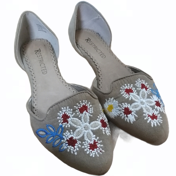 RESTRICTED D'orsay floral embroidered flats W6 - Picture 1 of 7